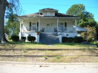 200 12th St, Erwin, NC 28339-1812