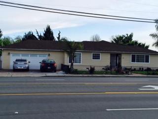 517 Laurel Dr, Salinas, CA 93906-2725