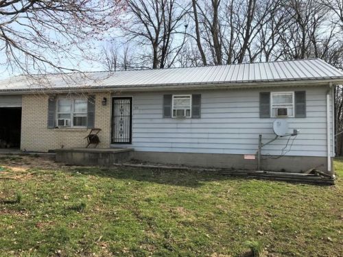 111 Elm St, Keensburg, IL 62863-1717