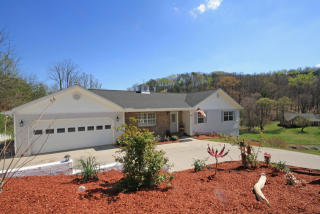 3113 Lewelling Ct, Kodak, TN 37764-1684