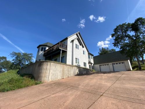 4928 Pueblo Trl, Copperopolis, CA 95228-9326