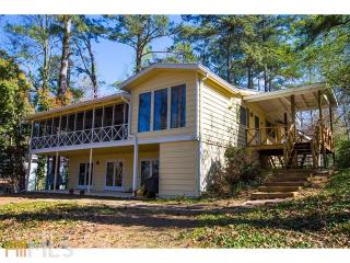 5461 Dogwood Ln, Gainesville, GA 30504-5125