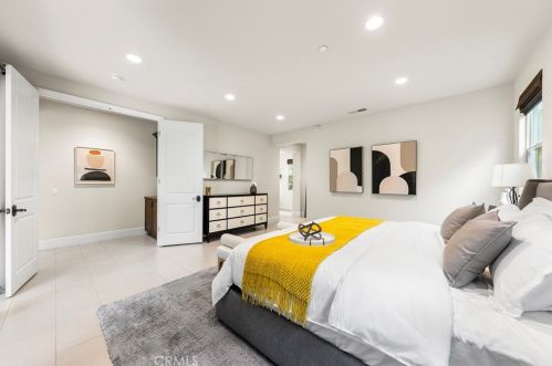 248 Desert Bloom, Irvine CA  92618-8872 exterior