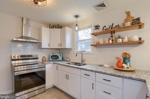 139 Montrose Ave, Lancaster PA  17603-6617 exterior