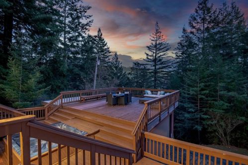 23995 Schulties Rd, Los Gatos, CA 95033-9020