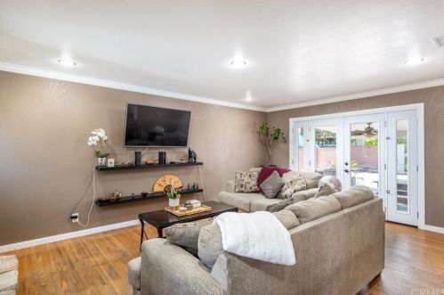 1782 Tiara St, Anaheim CA  92802-2414 exterior