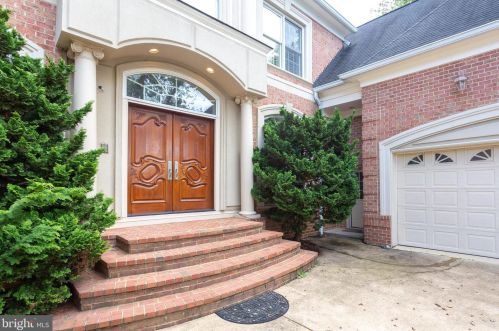 8806 Mirador Pl, Mc Lean, VA 22102-2209