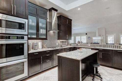 6408 Convict Hill Rd, Austin TX  78749-2348 exterior