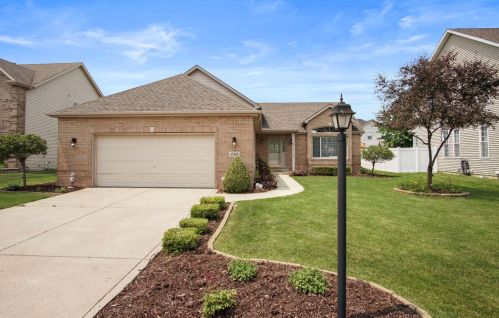 10368 Trevino St, Crown Point, IN 46307-7668