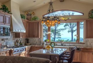 25541 Hacienda Pl, Carmel, CA 93923-8802
