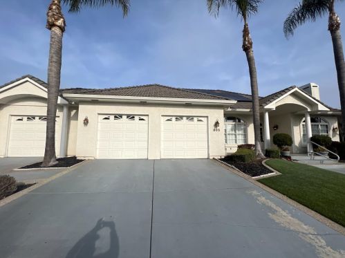 905 Bogarin Ln, Ripon, CA 95366-2247