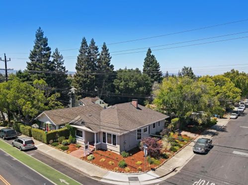 404 Meadow Dr, Palo Alto, CA 94306-4023
