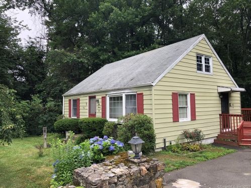 11 Williams Rd, Upper Stepney, CT 06468-1029