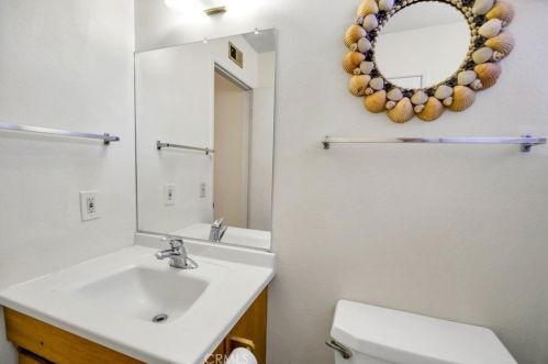 1035 Phillips St, Vista CA  92083-7156 exterior