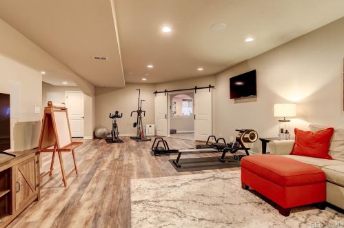 27270 Lakeview Dr, Aurora CO 80016-2514 exterior