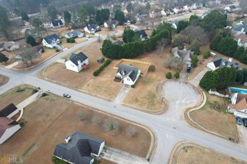 131 Northwind Dr, Stockbridge GA  30281-6283 exterior