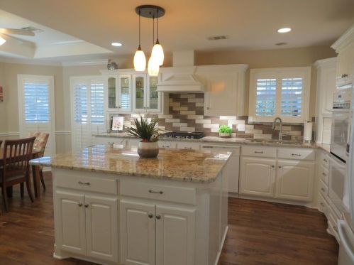 304 Northgate Dr, Waxahachie, TX 75165-4635