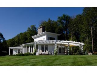 1268 Golf Course Rd, Warren, VT 05674