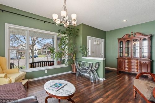 15321 Dundee Ct, Saint Paul MN  55124-5886 exterior