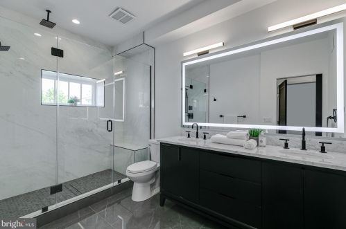 526 24th St, Philadelphia PA  19146-1054 exterior