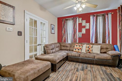 722 Wallace St, York PA 17403-1337 exterior