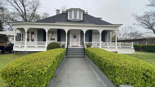 207 Thompson St, Thomaston, GA 30286-3509