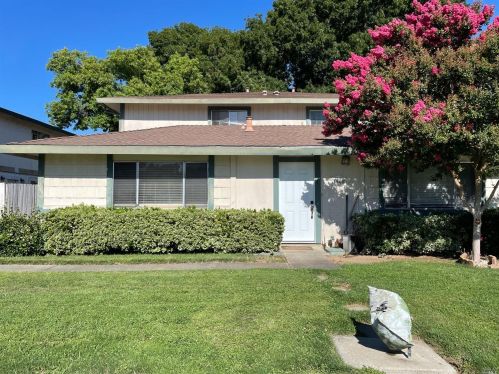 1940 Aletha Ln, Vacaville, CA 95687-6155