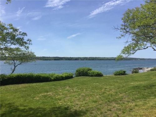 199 High Hill Rd, Tiverton, RI 02878-5005