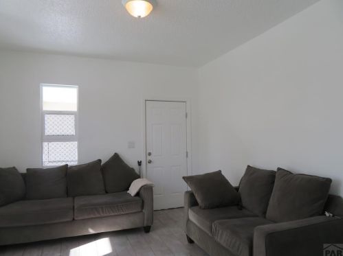 1442 Spruce St, Pueblo, CO 81004-3427