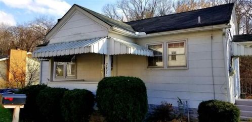 781 Roby Rd, Huntington, WV 25705-1642