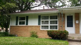 1703 Plum St, Aurora, IL 60506-3457
