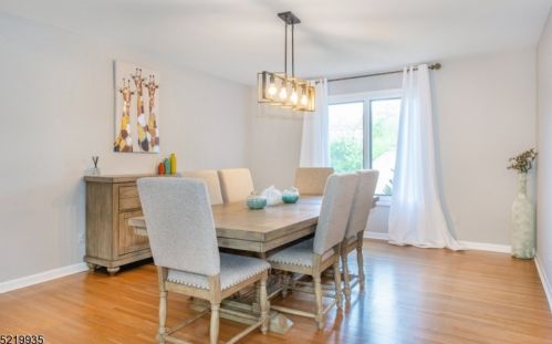 31 Drake Ct, Dover NJ  07869-4851 exterior