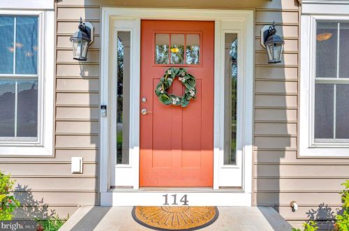 114 Mountain Ave, Fredericksburg, VA 22405-2722