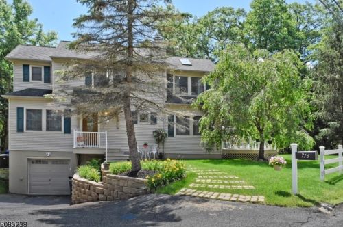 716 Lakeside Ave, Andover, NJ 07821-2995