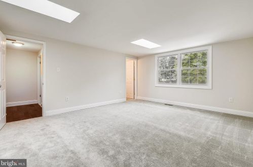 810 Burnt Mills Ave, Silver Spring MD 20901-4506 exterior