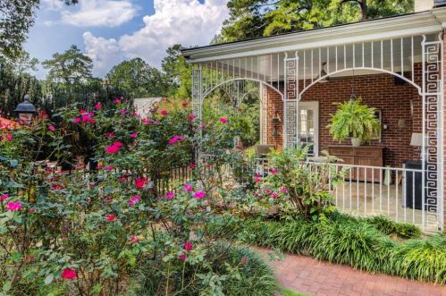 2 Emma Ln, Atlanta GA  30342-3836 exterior