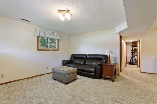 615 Bucher Ave, Saint Paul MN  55126-4628 exterior