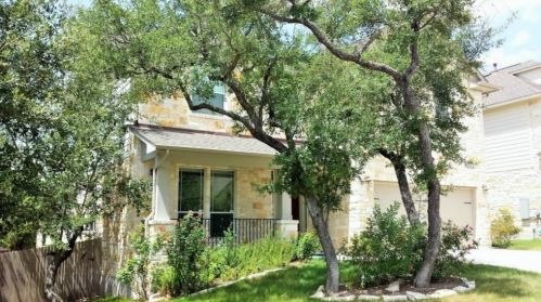 8512 Alophia Dr, Austin TX  78739-2105 exterior