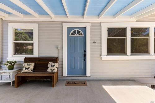 7441 Uva Dr, Redwood Valley, CA 95470-6212