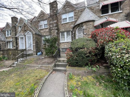 5332 Broad St, Philadelphia, PA 19141-1629