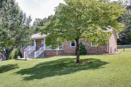 1110 Ridgecrest Dr, Dickson, TN 37055-6001