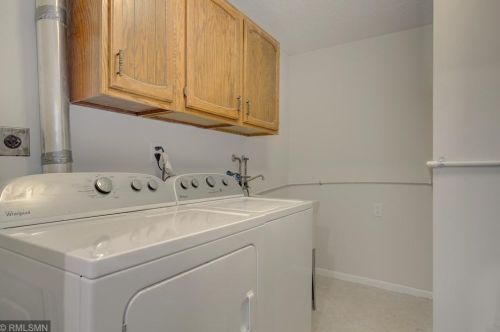 1628 Charlton St, Saint Paul MN  55118-3873 exterior