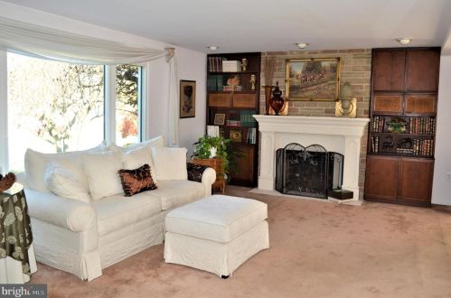4517 Coventry Rd, Harrisburg, PA 17109-1620