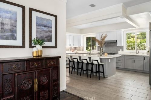 10228 Overhill Dr, Santa Ana CA  92705-1595 exterior