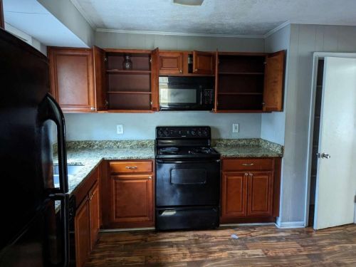 6360 Ashdale Dr, Atlanta GA  30349-4402 exterior