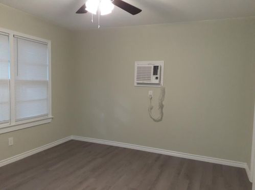 715 Alamo St, Richmond TX  77471-2701 exterior