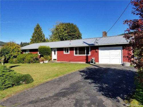 511 Spruce Dr, Forks, WA 98331-9239
