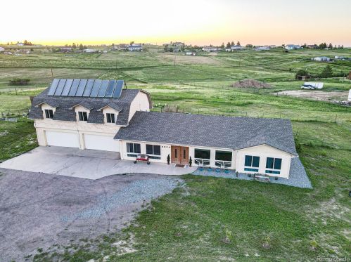 8904 Lariat Loop, Elizabeth, CO 80107-9315