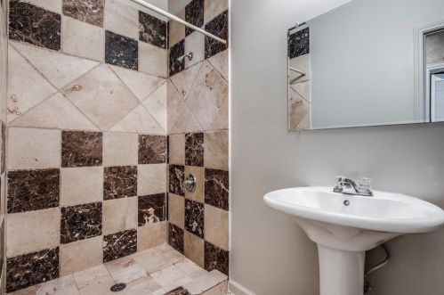 5610 Culver St, Dallas TX  75223-2311 exterior