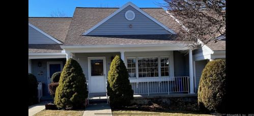 30 Highland Dr, Upper Stepney, CT 06468-1441